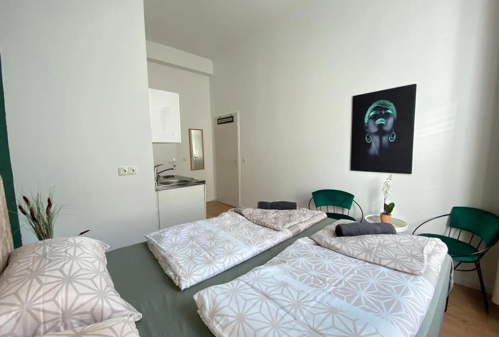 Apartmán 8 Fully Equipped Studio Shared Apt W Terrace Margareten Vídeň