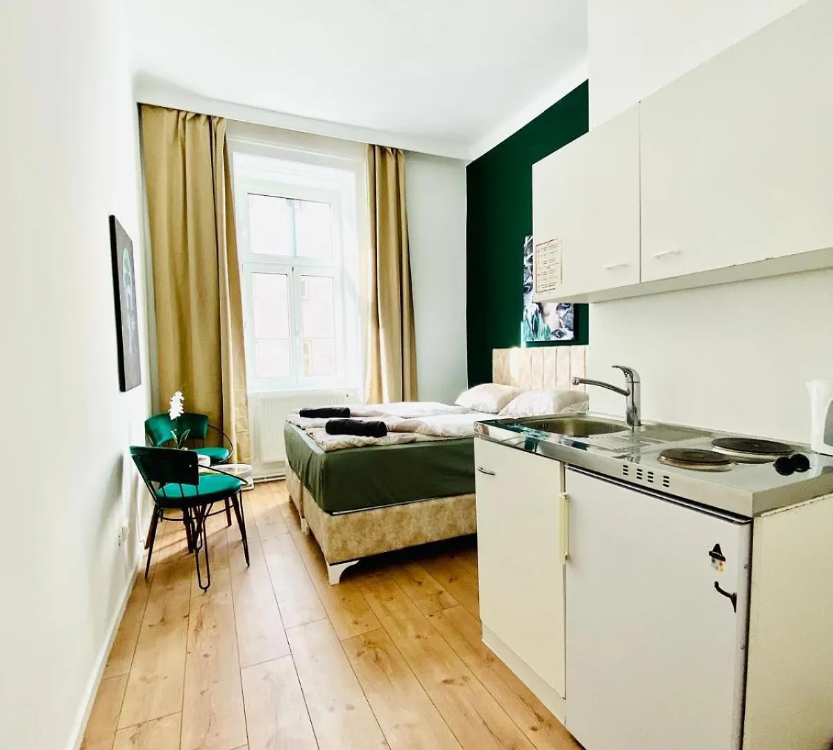 8 Fully Equipped Studio Shared Apt W Terrace Margareten Vídeň Apartmán