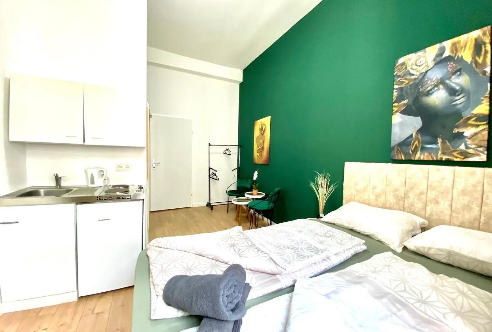 8 Fully Equipped Studio Shared Apt W Terrace Margareten Vídeň 0*,  Rakousko