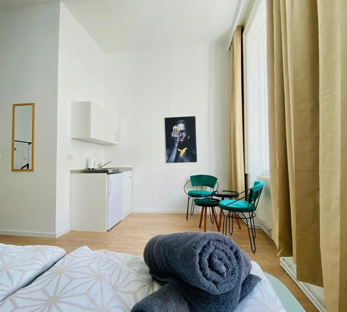 Apartmán 8 Fully Equipped Studio Shared Apt W Terrace Margareten Vídeň Rakousko
