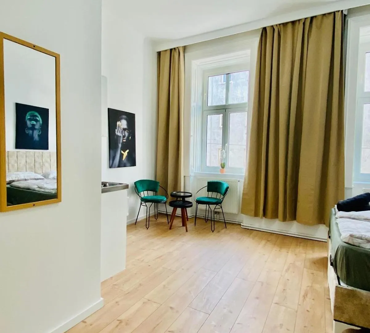 8 Fully Equipped Studio Shared Apt W Terrace Margareten Vídeň 0*,  Rakousko