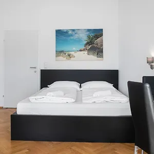 Apartment Superb 7br Shared Apartment- Near Hauptbahnhof, Vienna