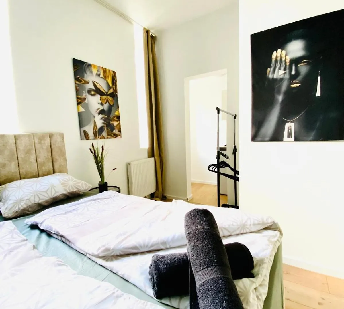 Apartment 8 Fully Equipped Studio Shared Apt W Terrace Margareten Vienna Austria