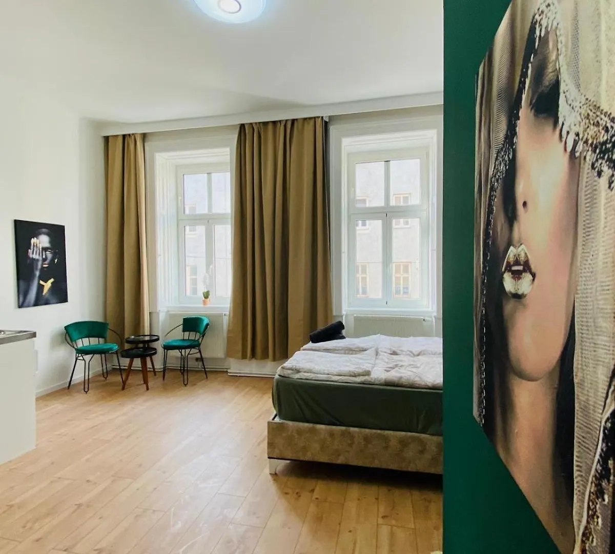 8 Fully Equipped Studio Shared Apt W Terrace Margareten Vienna