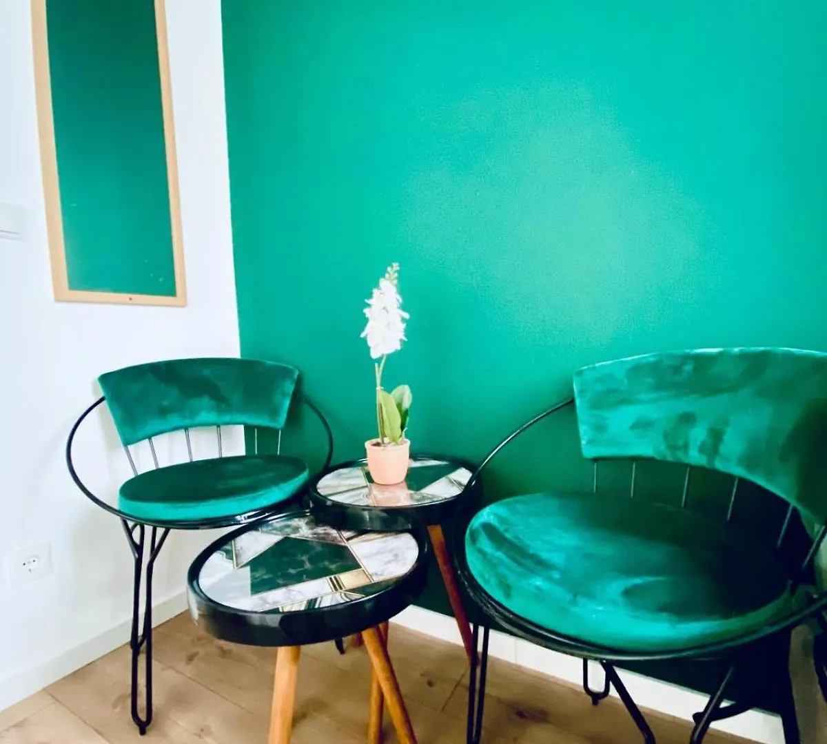Apartment 8 Fully Equipped Studio Shared Apt W Terrace Margareten Vienna