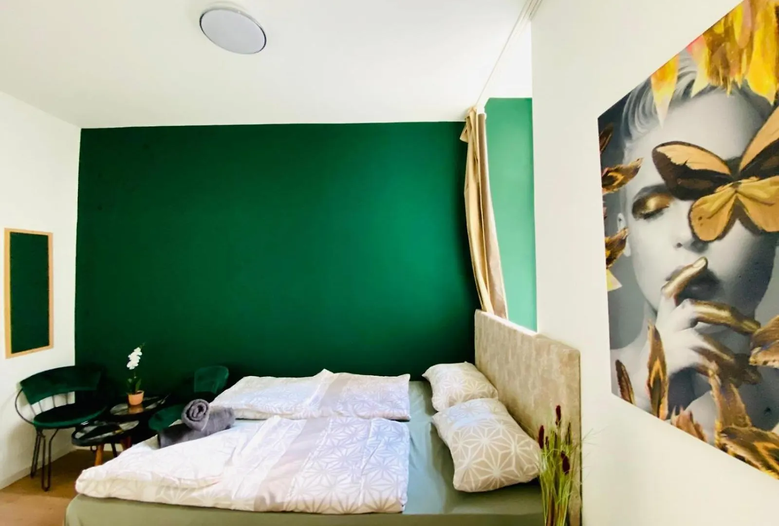 Apartment 8 Fully Equipped Studio Shared Apt W Terrace Margareten Vienna