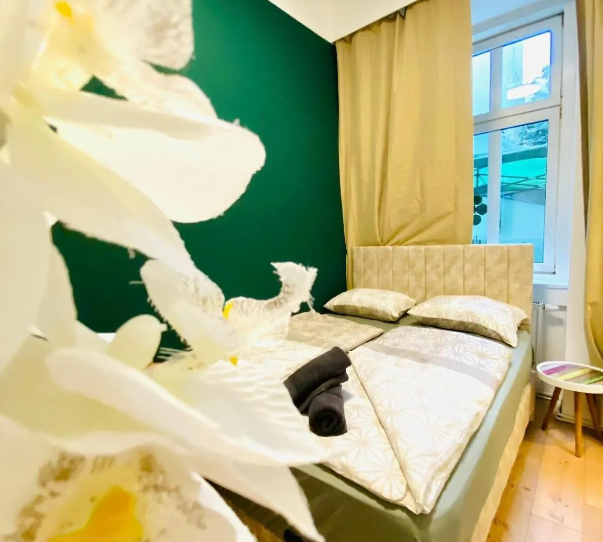 8 Fully Equipped Studio Shared Apt W Terrace Margareten Vienna 0*,